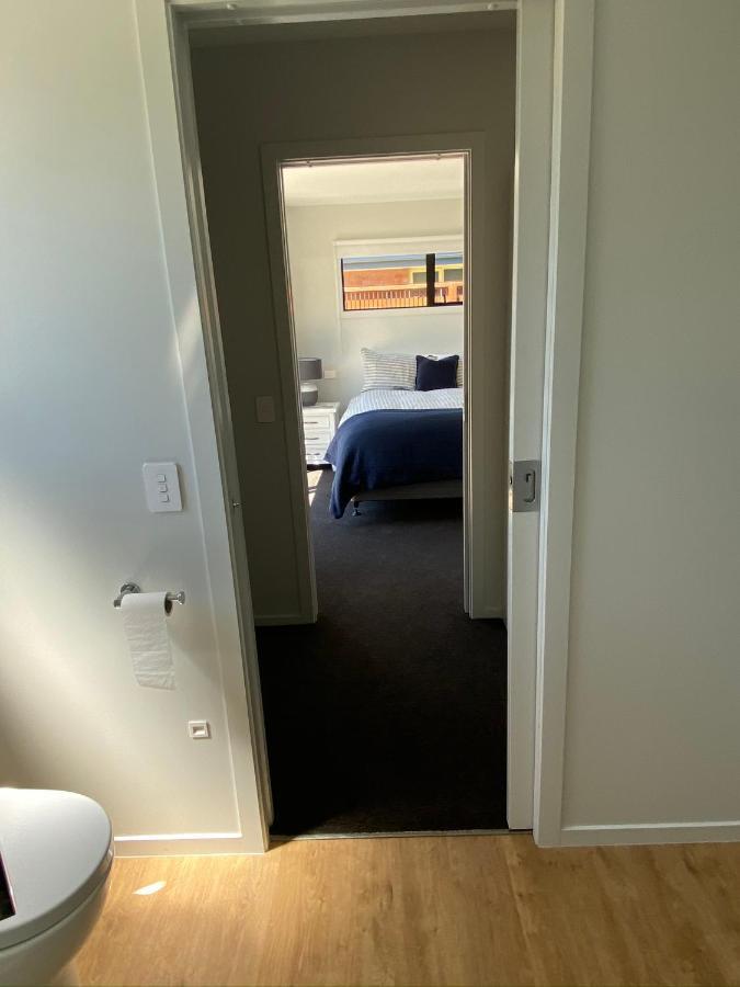 Central Retreat And Self Contained With Free Wifi Cromwell Bagian luar foto