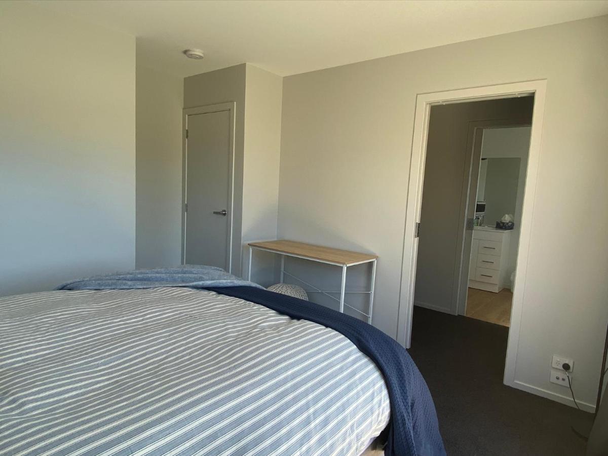 Central Retreat And Self Contained With Free Wifi Cromwell Bagian luar foto